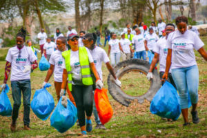 Read more about the article UN Environment and UNESCO supports work of Clean Up Kenya in Naivasha cleanup